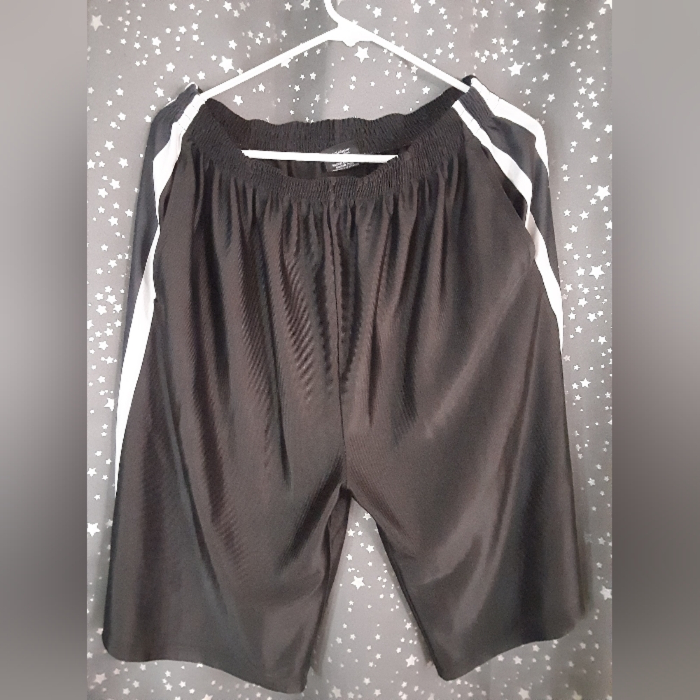 North 15 Sports Black Shorts Size XL